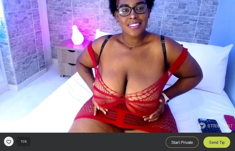 Ebony BBW goddess teasing her guests on Stripchat