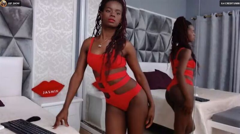 Ebony goddess dances for her guests in her free room on LiveJasmin